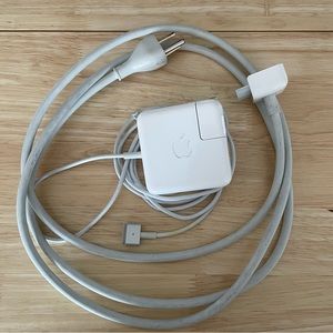 APPLE MACBOOK 45W MAGSAFE CHARGER